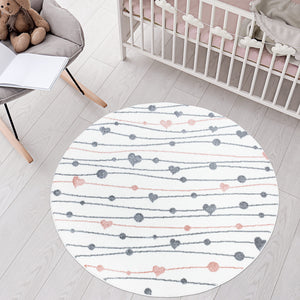 Tapis enfant rectangulaire blanc crème aux motifs guirlandes de cœur Ruby