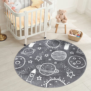 Tapis enfant gris au motif de galaxie Ruby