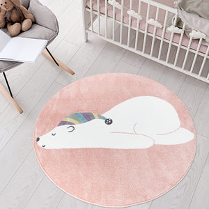 Tapis enfant rose avec un motif d'ours polaire dormant Ruby