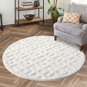 Tapis motif discret en relief crème - MADI Madi