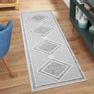 Tapis gris effet laine bouclée à motif losange et franges - LANA Lana