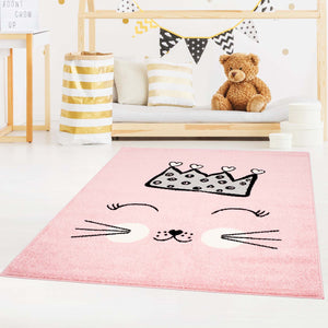 Tapis enfant rose avec un motif de jolie frimousse de chat - HUGGY Huggy