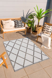 Tapis d'extérieur pour terrasse noir et blanc Nazar rugs