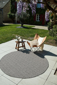 Tapis indoor outdoor noir et blanc Bruge interiors